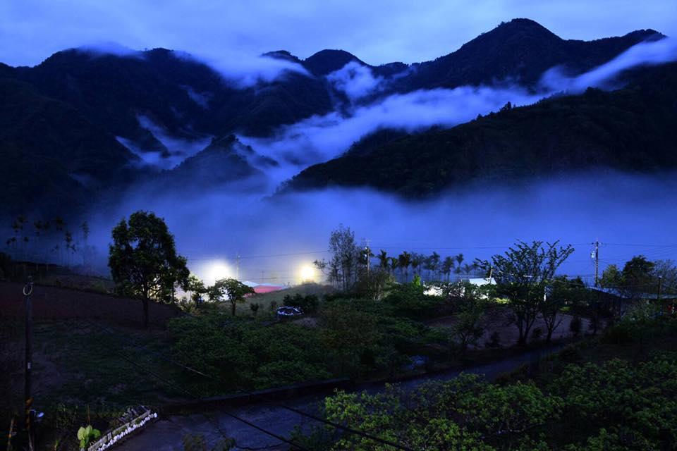 Walk Cloud Bed And Breakfast Meishan Экстерьер фото